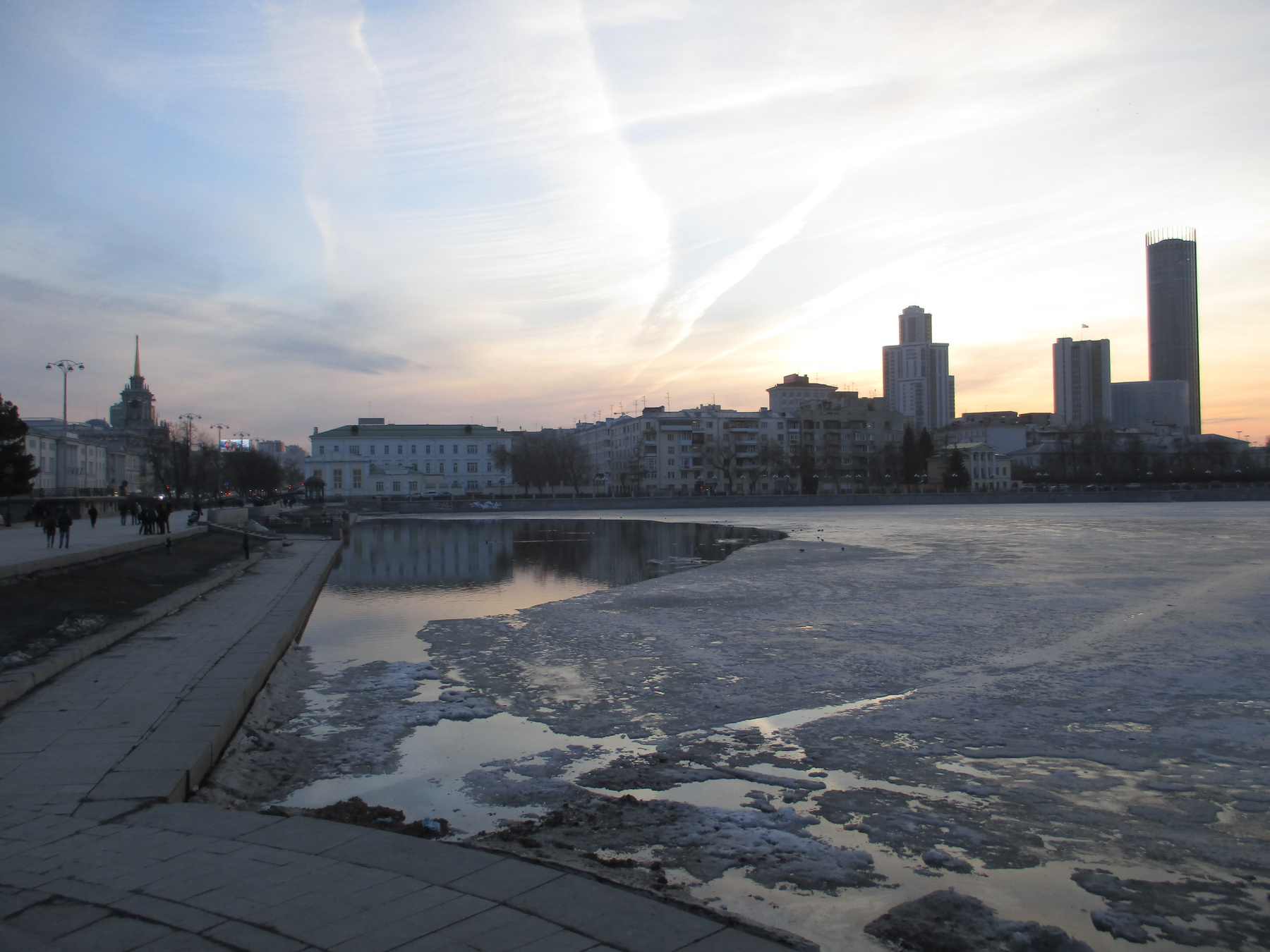 Екатеринбург. Вечер 