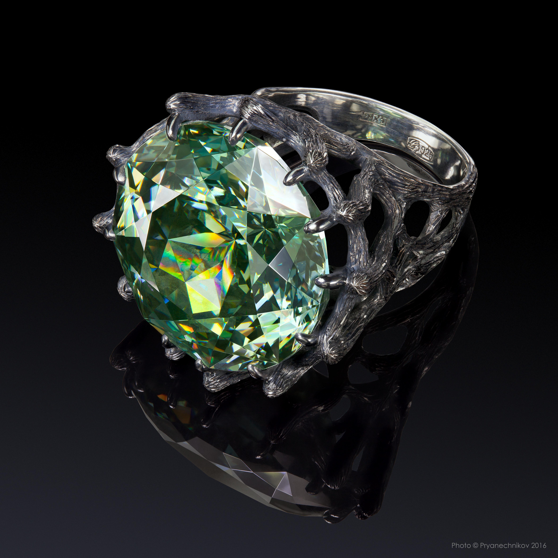 Рекламное фото ювелирных изделий и драгоценных камней. Precious Gems Pryanechnikov