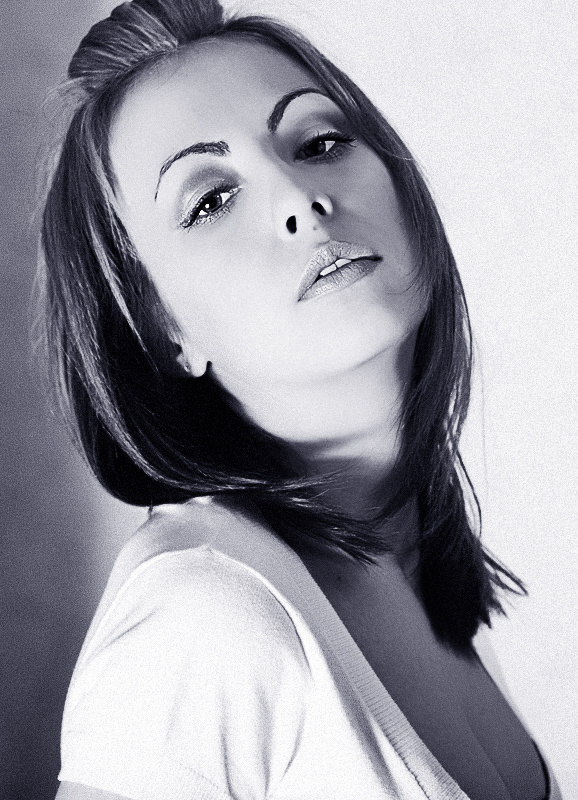 bw portrait w noice 
