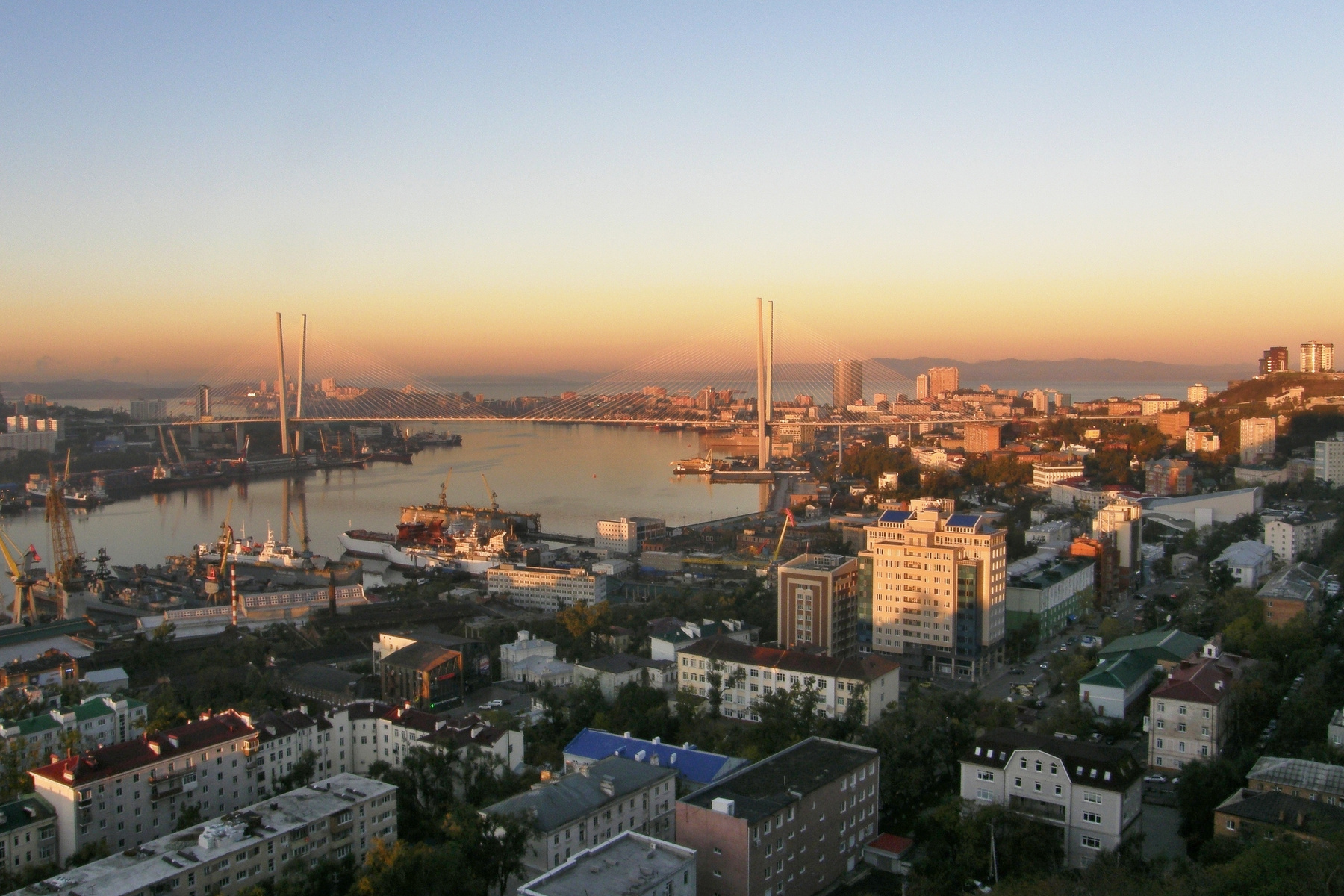 Когда в Москве полночь 