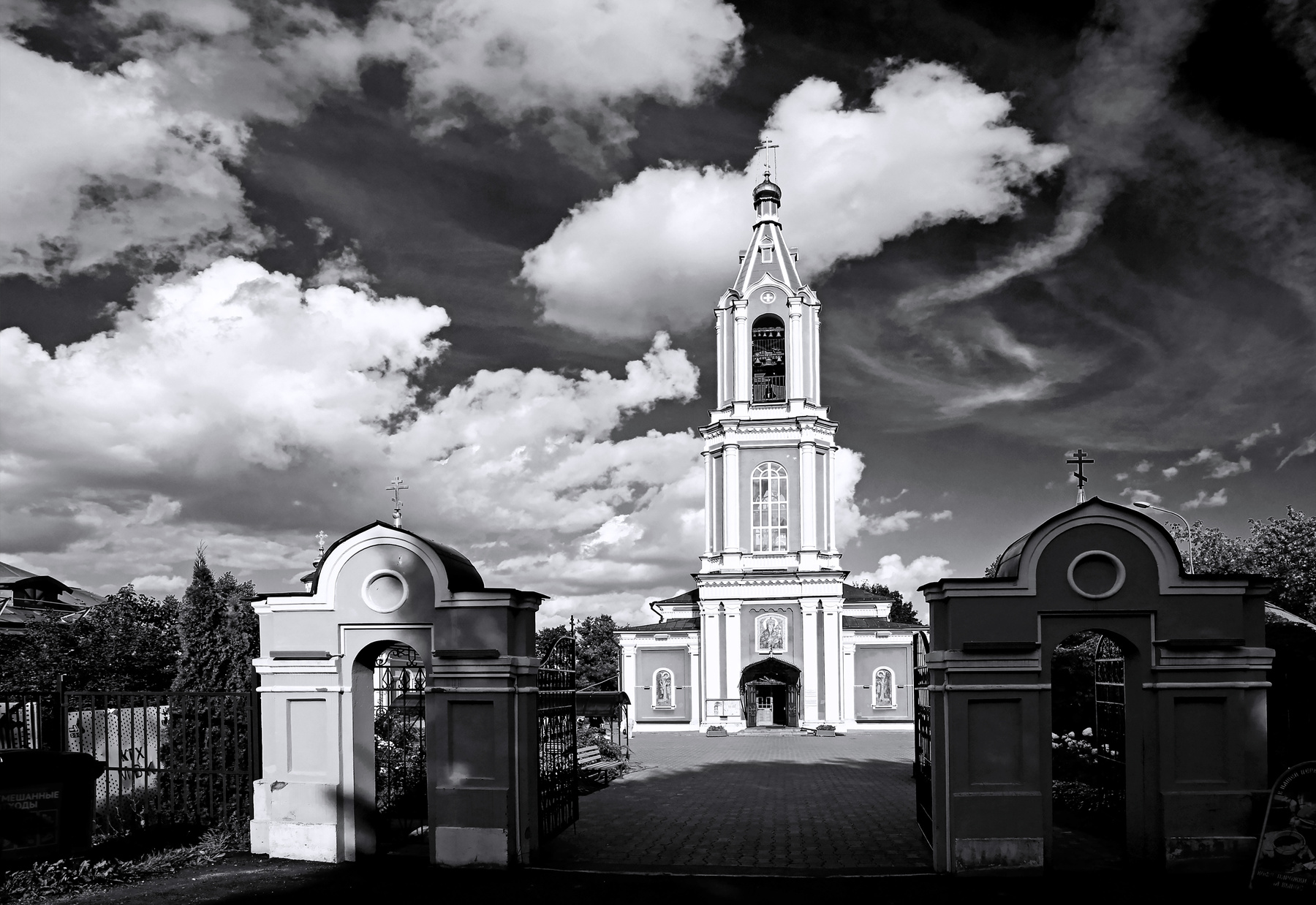 Рождественская церковь в Крылатском. Вечер. Рождественская церковь Крылатское вечер