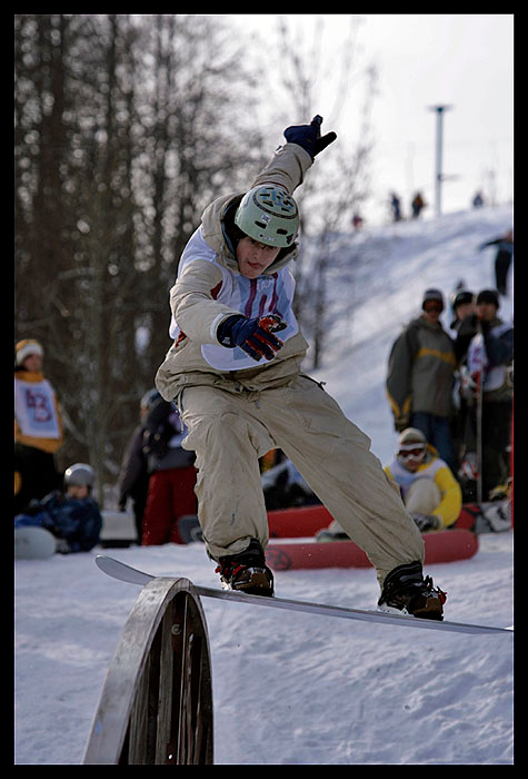 Jib It! snowboard jibbing