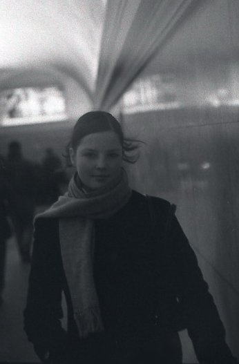 Natalie девушка метро хорошее настроение