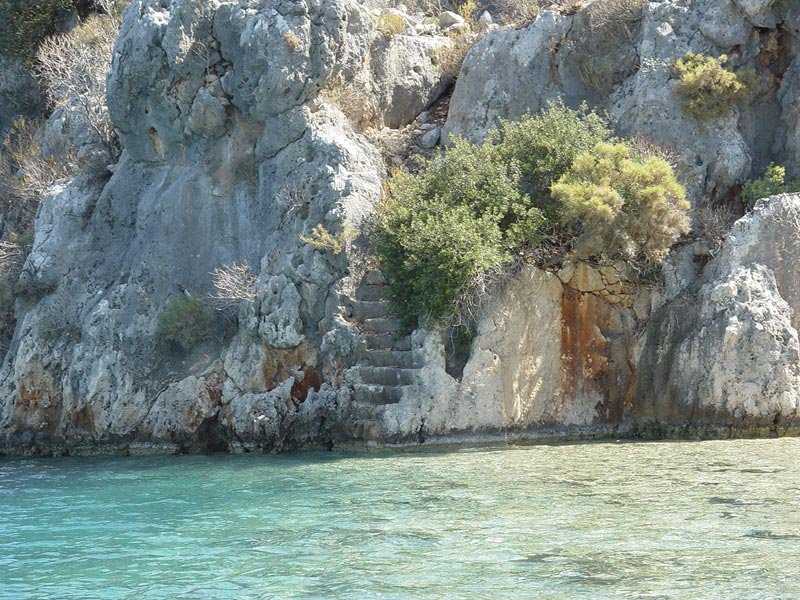 лестница и море 