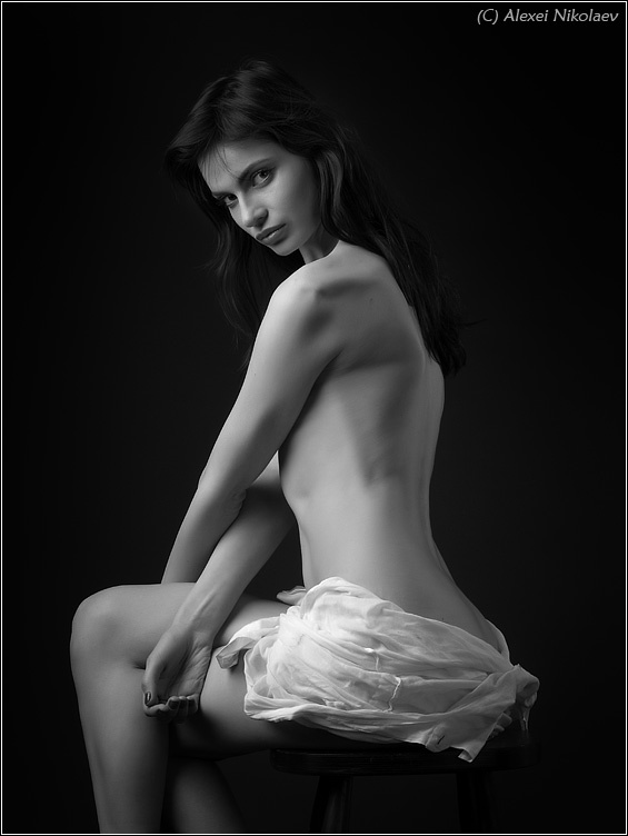 She was... ню