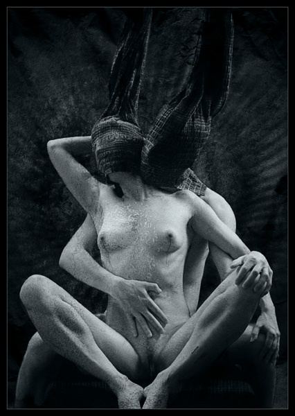 Prisoners of Desire: Illegal family - I Ef