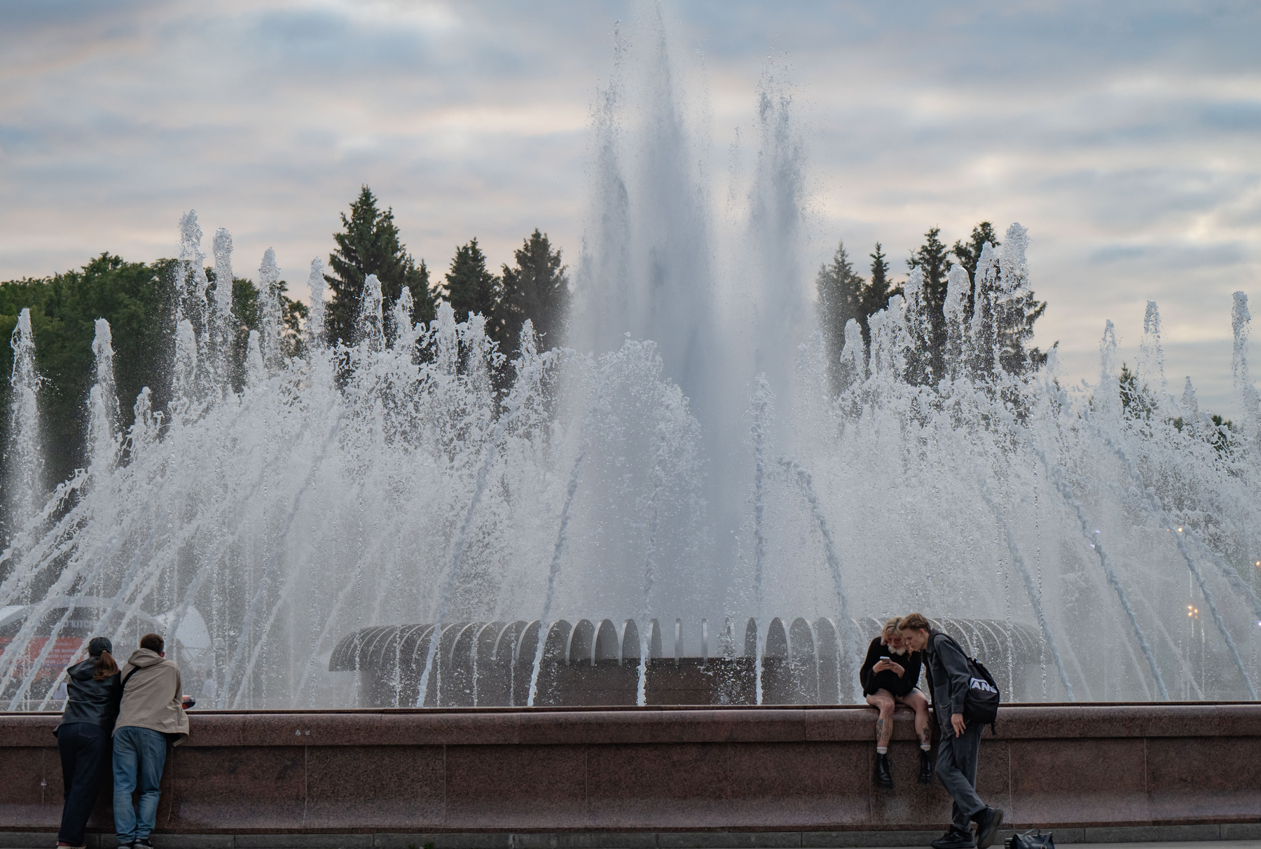 На Крестовском, СПб Фонтаны