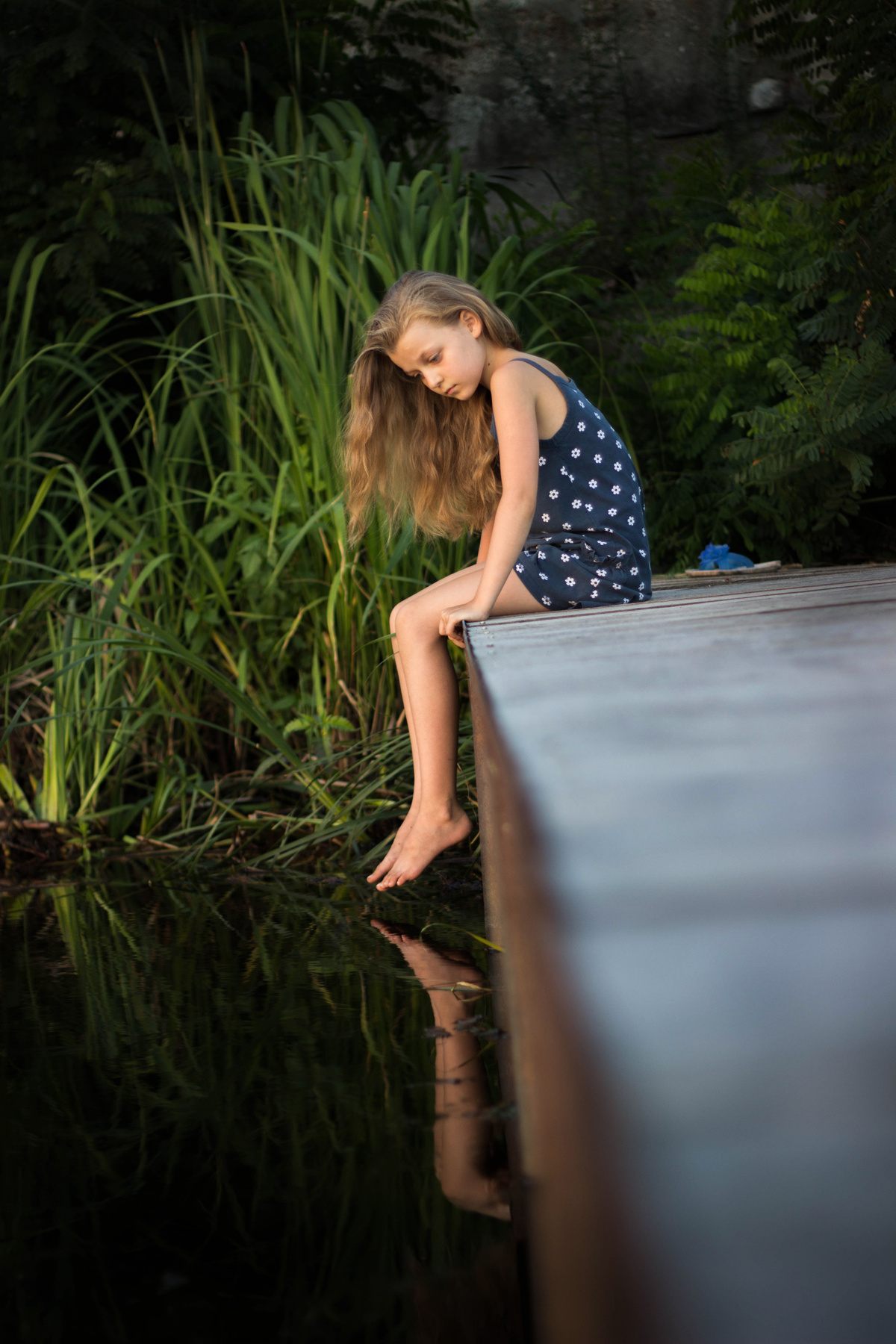 У воды 