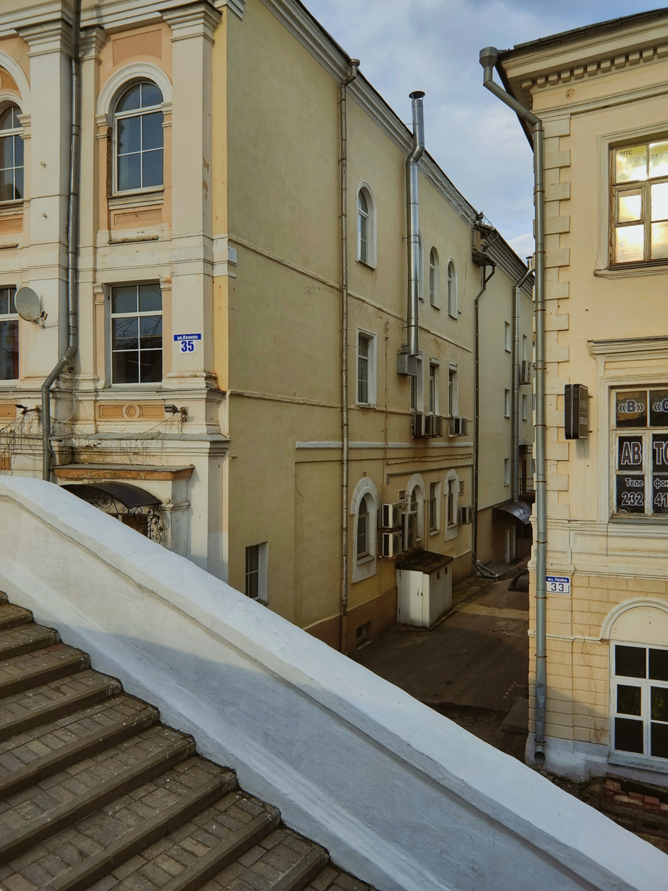 *** Город архитектура дома лестница закоулок Витебск