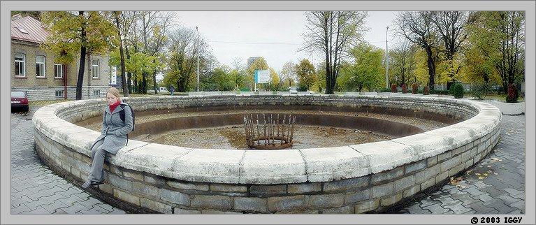 фонтан.осень 