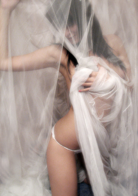  	Dressed in a smoke of hashish дым