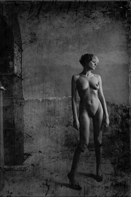 dark room / third dream of dollsmaker currena