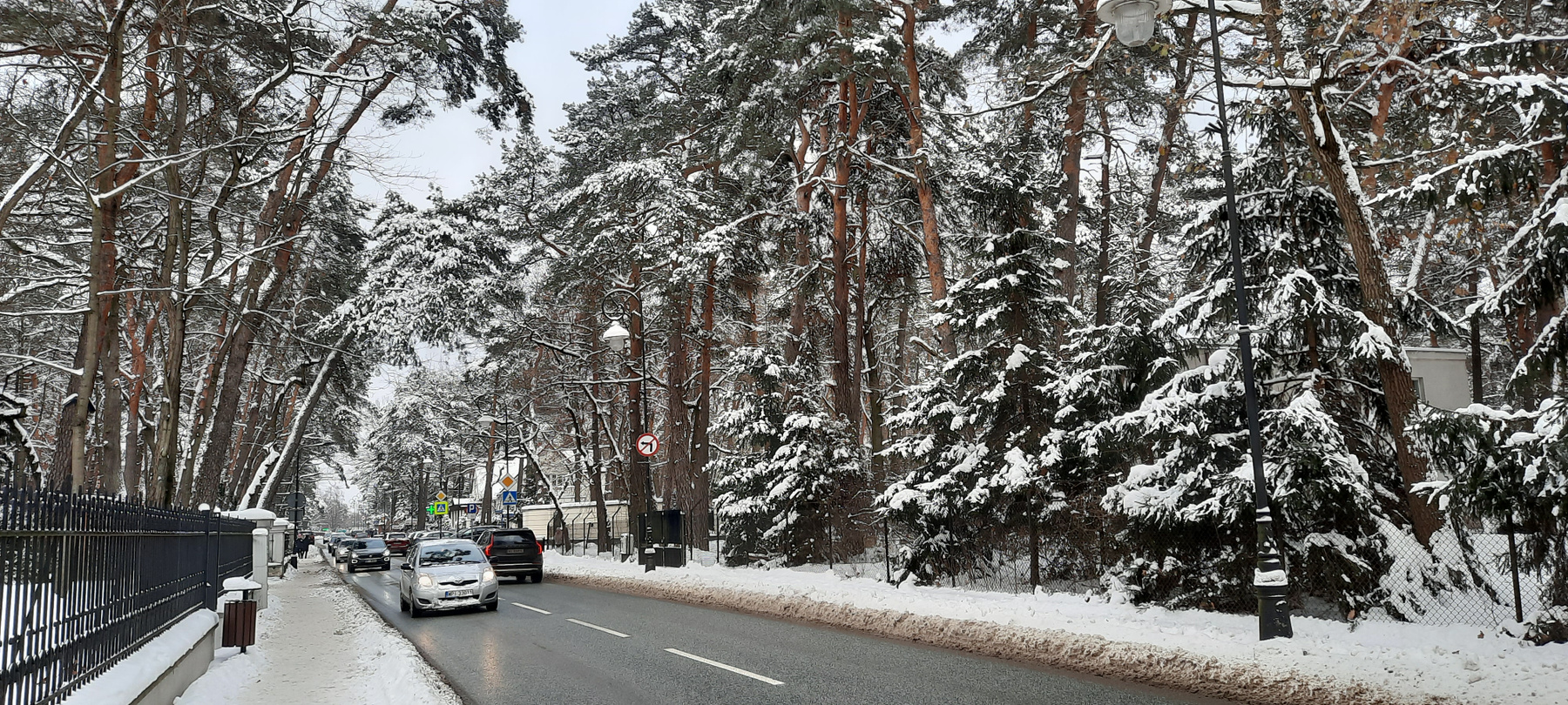 зима в городе снег
