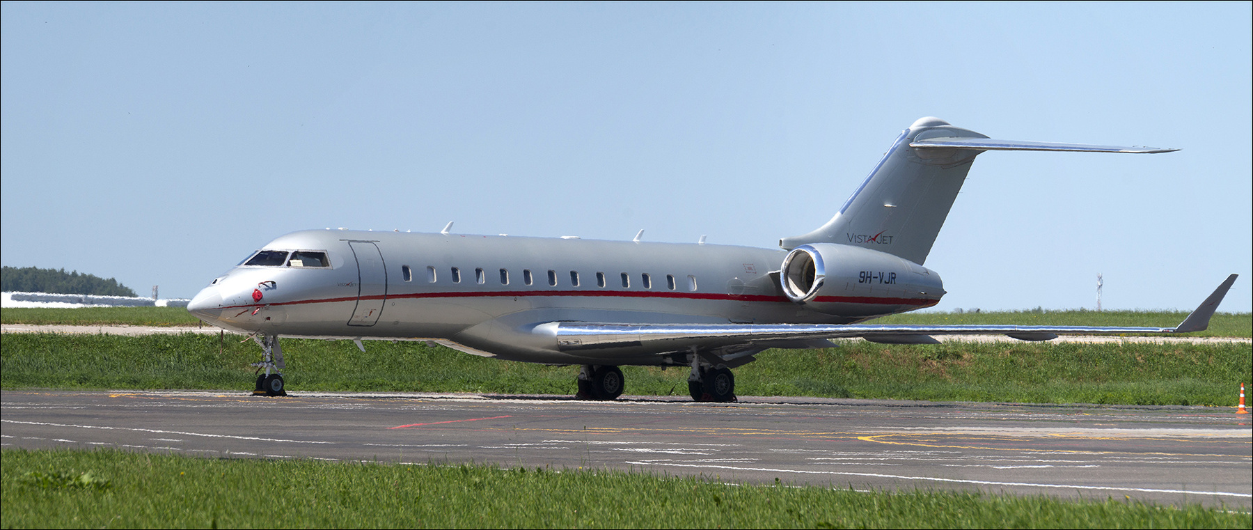 Bombardier Global Express aircraft VistaJet Bombardier