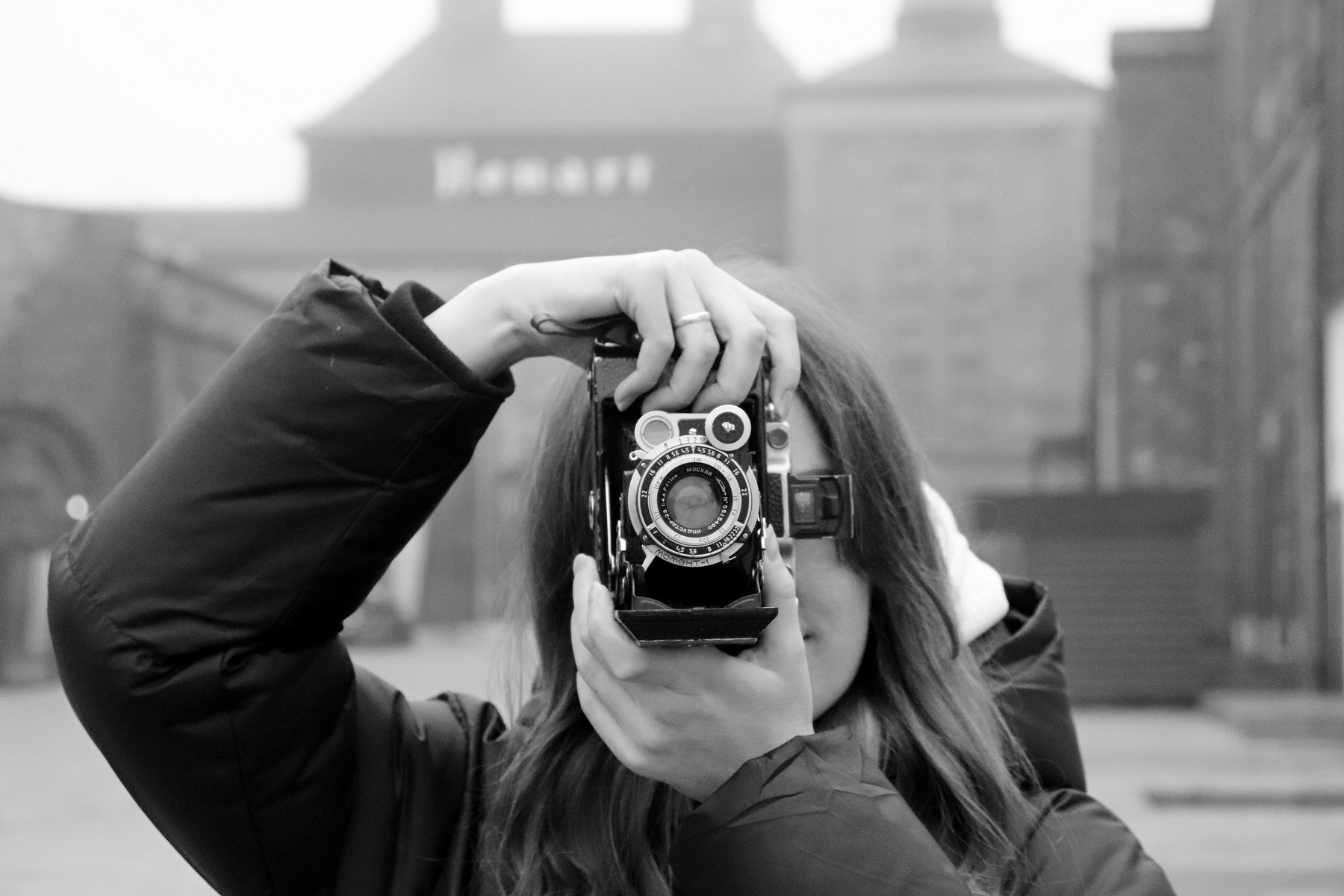 Портрет с фотоаппаратом портрет калининград понарт