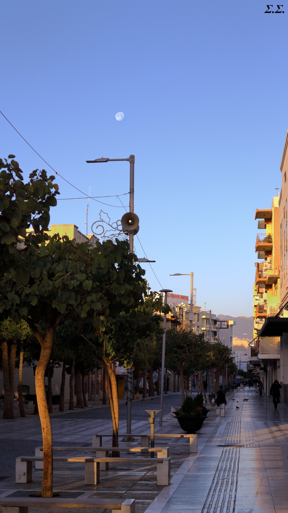A WALK UNDER THE MOON 