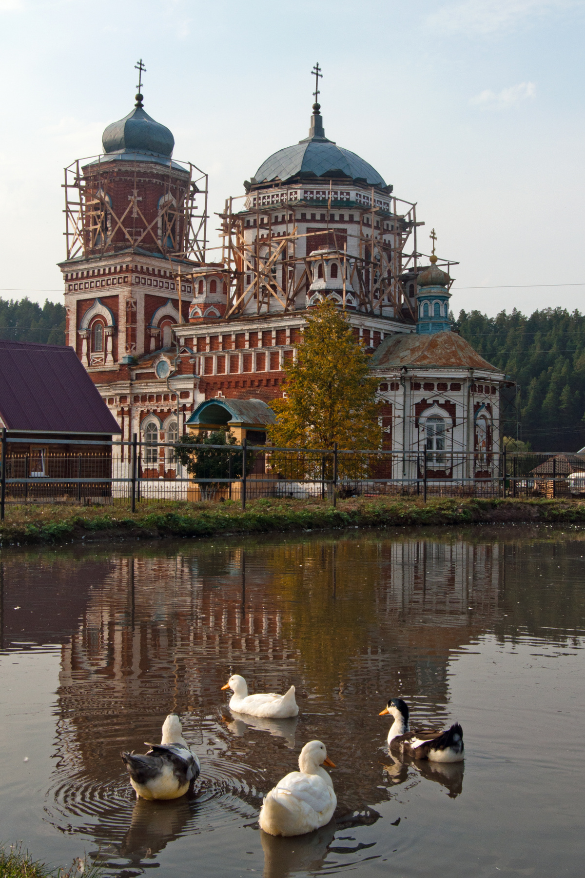 Сельская церковь 
