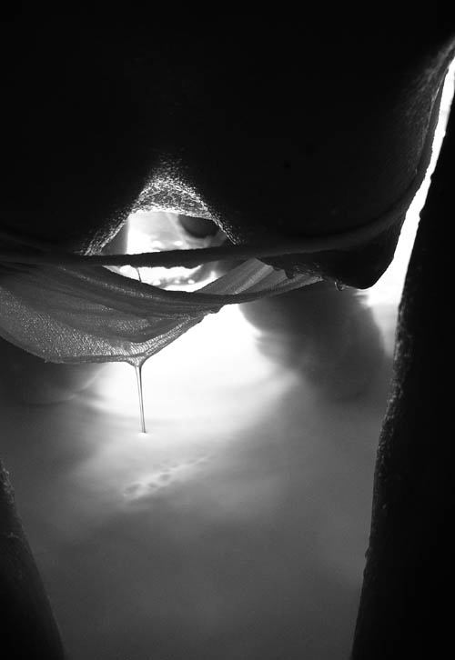 в воде 