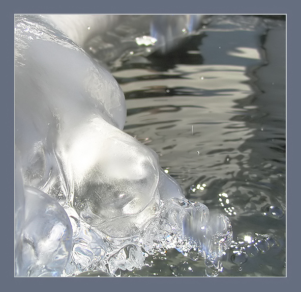 fantasy  ICEберг вода заммерзла  капель