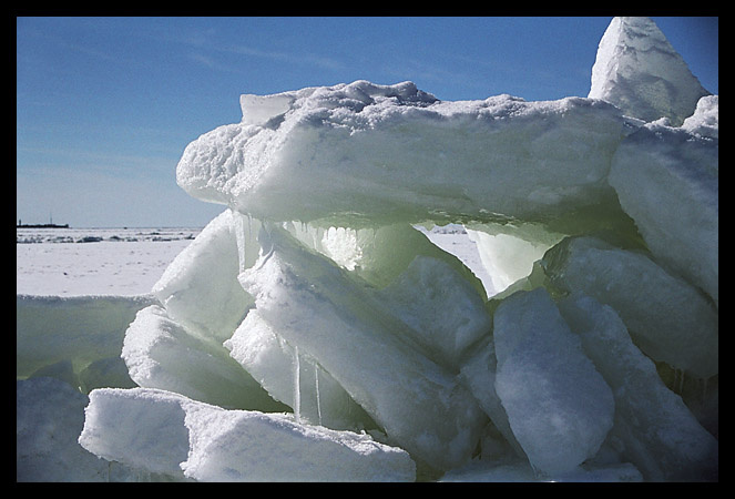 Snowhange Зима снег море