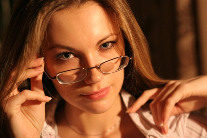 хотите поговорить об этом? девушка, очки, флирт, интерес