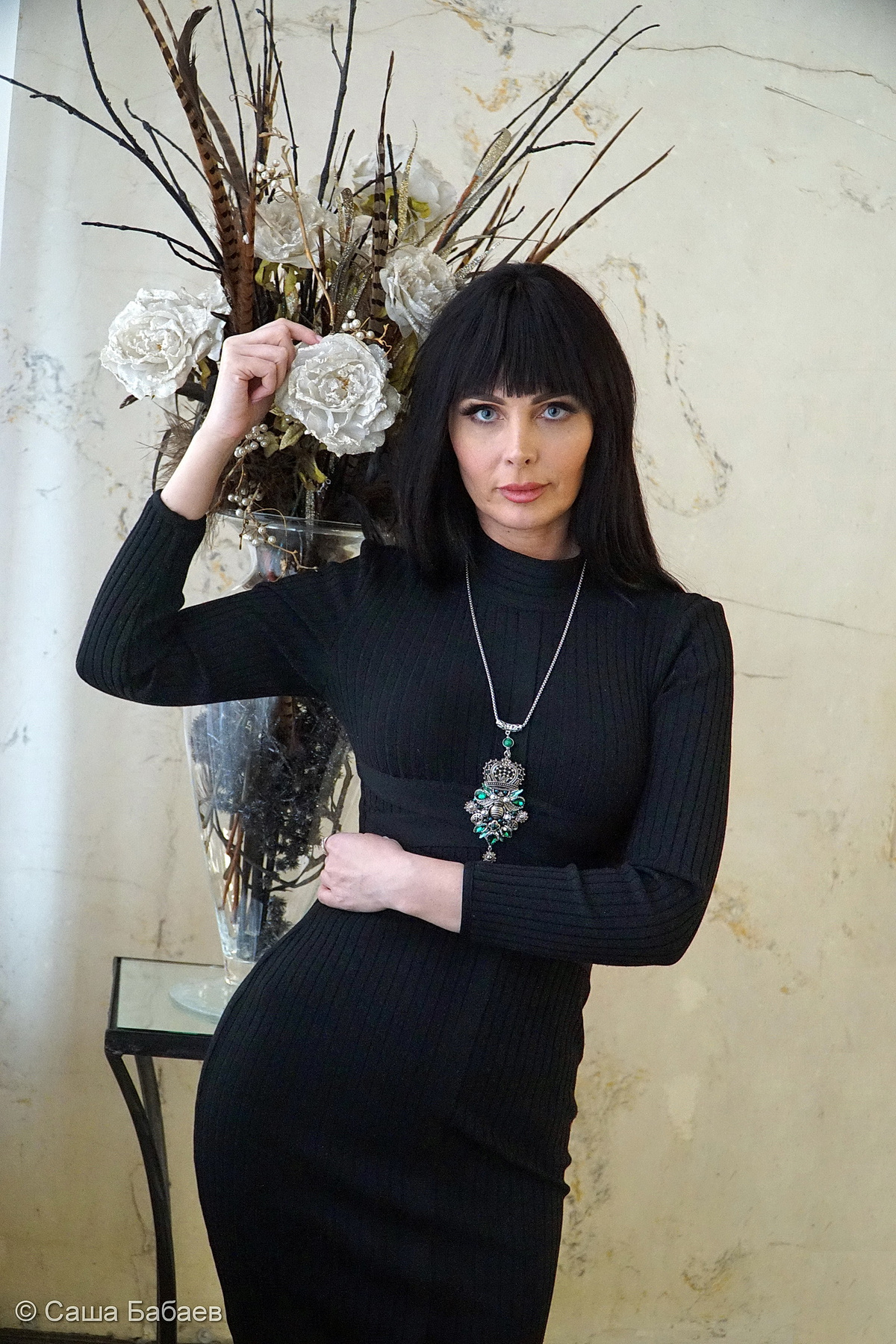 ***Хочет навсегда, чтобы, хочет навеки Просто раствориться в своём человеке 