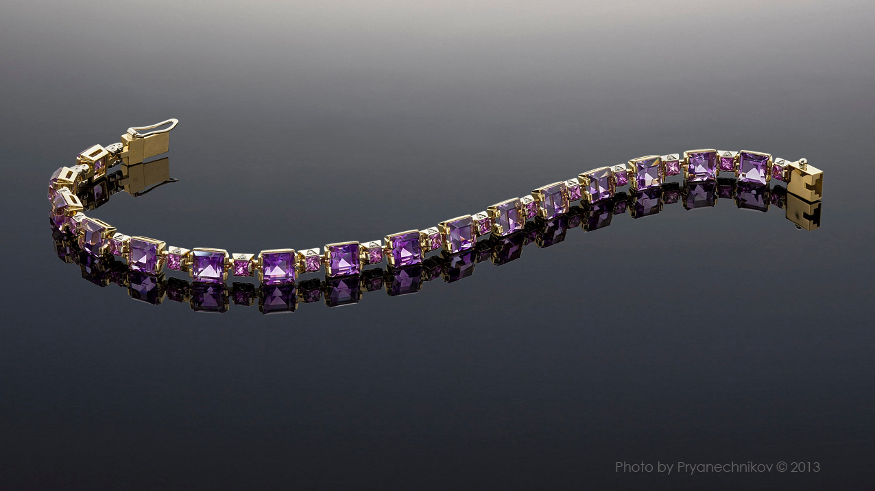 Jewellery Photography. Фото Ювелирных изделий с бриллиантами и драгоценными камнями. Ювелирный постер. Diamond Jewelry. Pryanechnikov Прянечников Аметисты Ватиха розовые сапфиры бриллианты