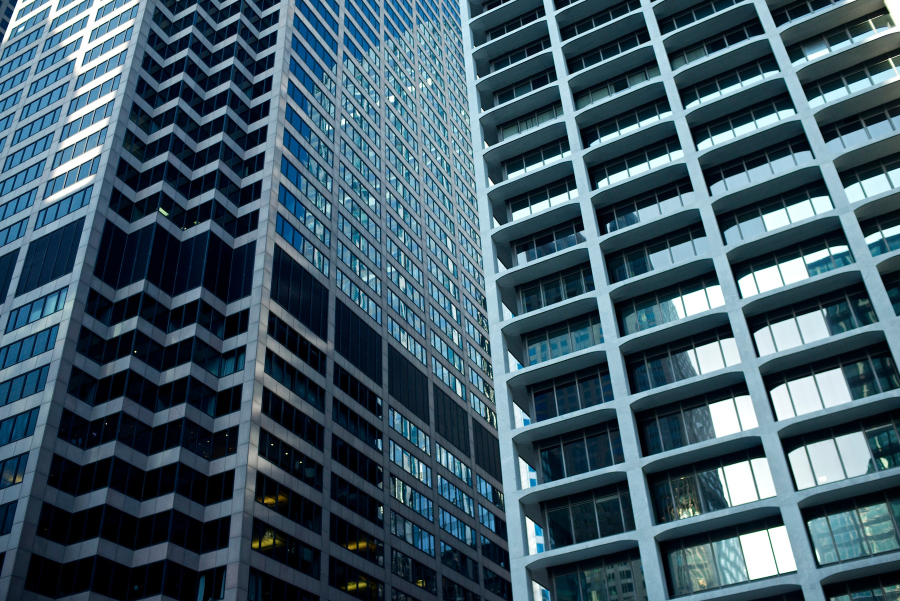***Chicago.Downtown smotrite na temnom fone