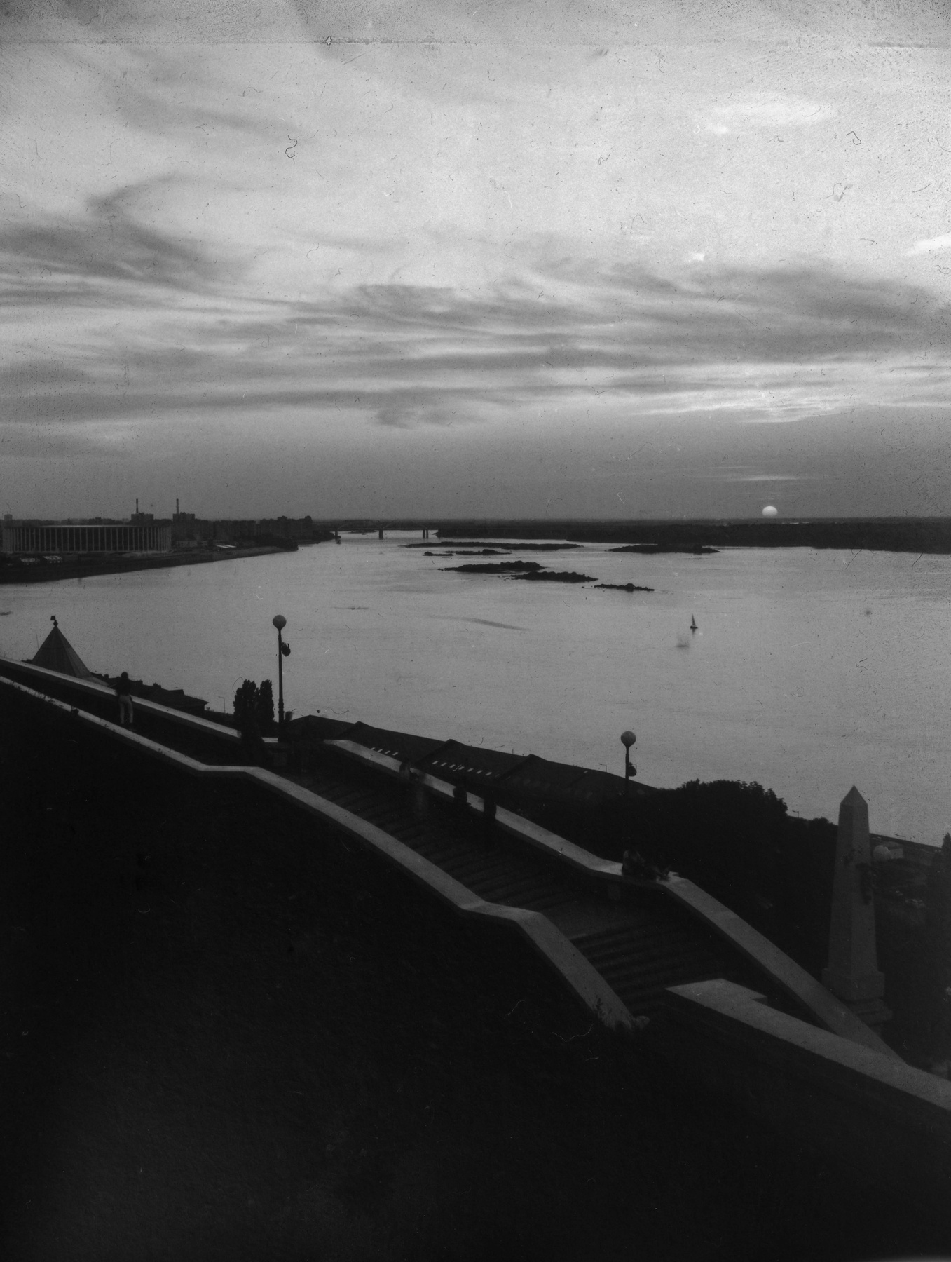 Чёрно-белый закат 