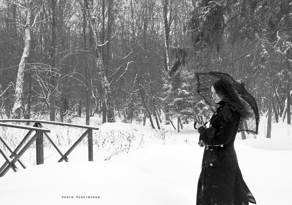 Walk in spring-snow wood Walk in spring-snow wood gothic весна снег лес зонтик