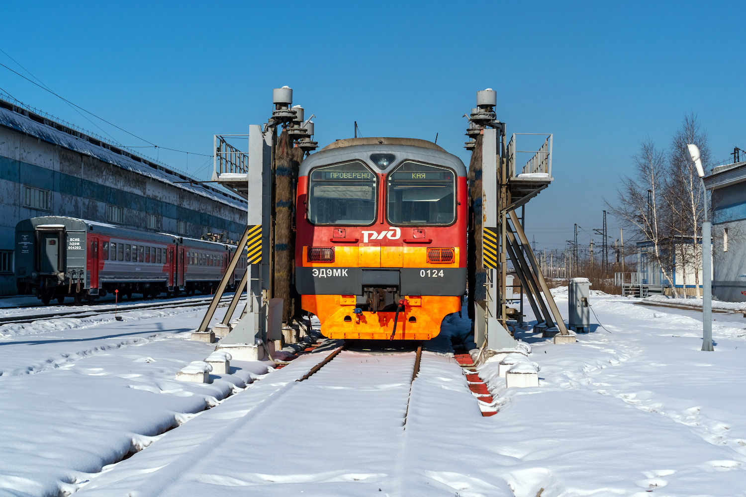 * * * * * railway железная дорога locomotive локомотив электровоз поезд train Russia Siberia Irkutsk Россия Сибирь Иркутск споттинг spotting