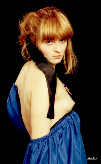 Лена ( Хватит, устала...) 