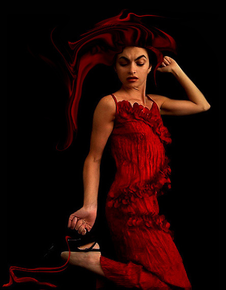 Bride in Red... смотреть на чёрном