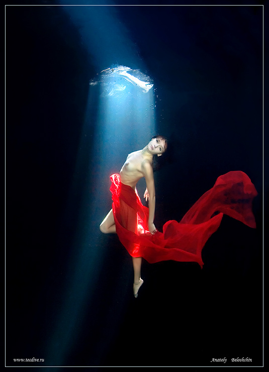 Храм Судьбы  (подводное фото) Пещера Temple of Doom Храм Судьбы Мексика Nude underwater photo Anatoly Beloshchin фридайвинг freediving
