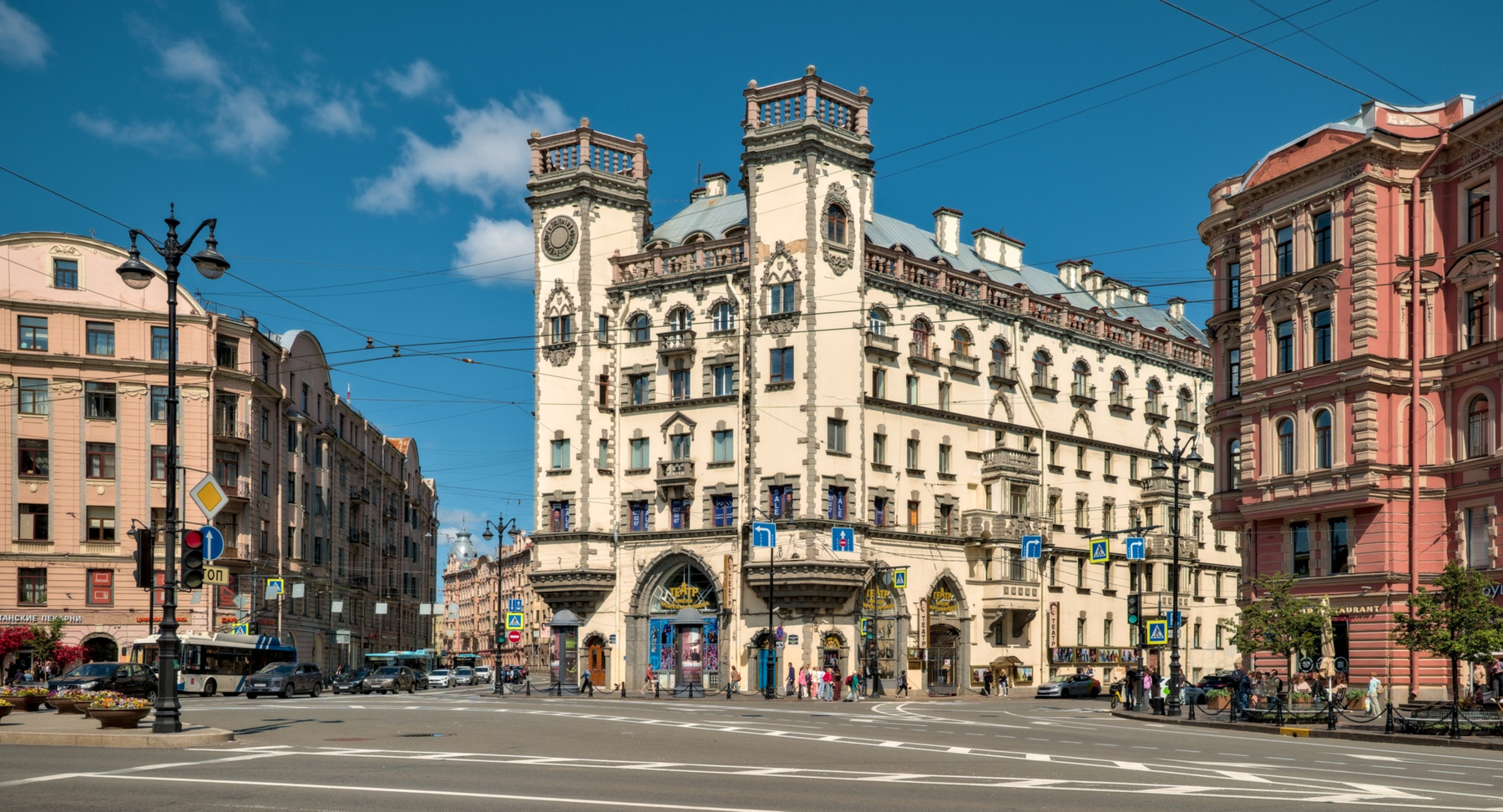 Площадь Льва Толстого 