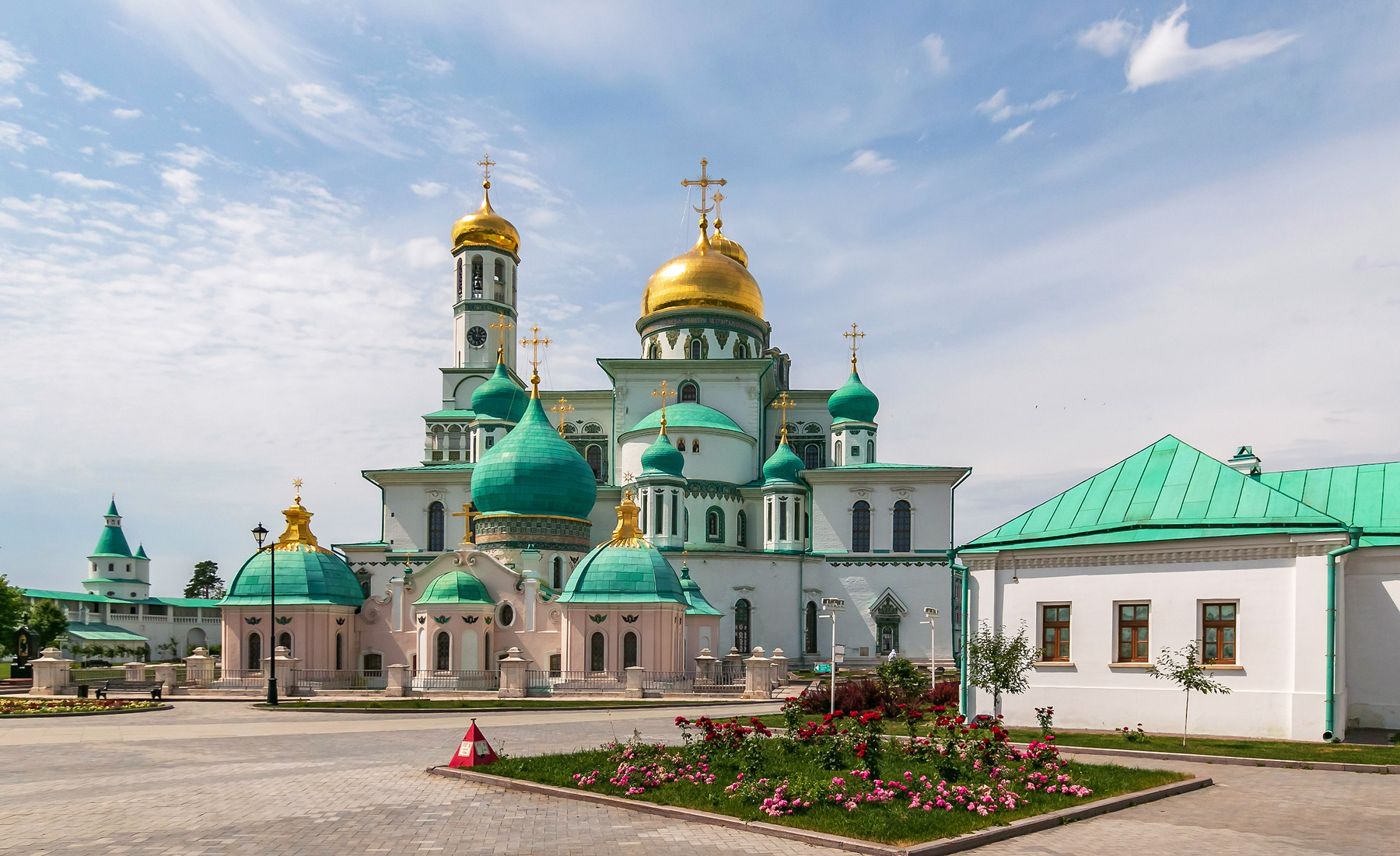 В Воскресенском Ново-Иерусалимском ставропигиальном мужском монастыре. путешествия архитектура храмы церкви монастыри