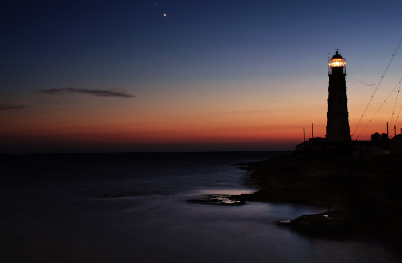 Lighthouse Украина. Крым. Мыс Тарханкут маяк пейзаж море закат