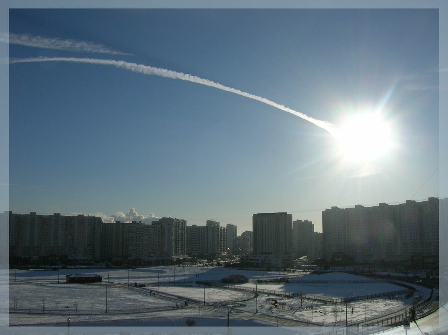 Запуск звезды \"Солнце\" солнце небо город мегаполис москва звезда зима