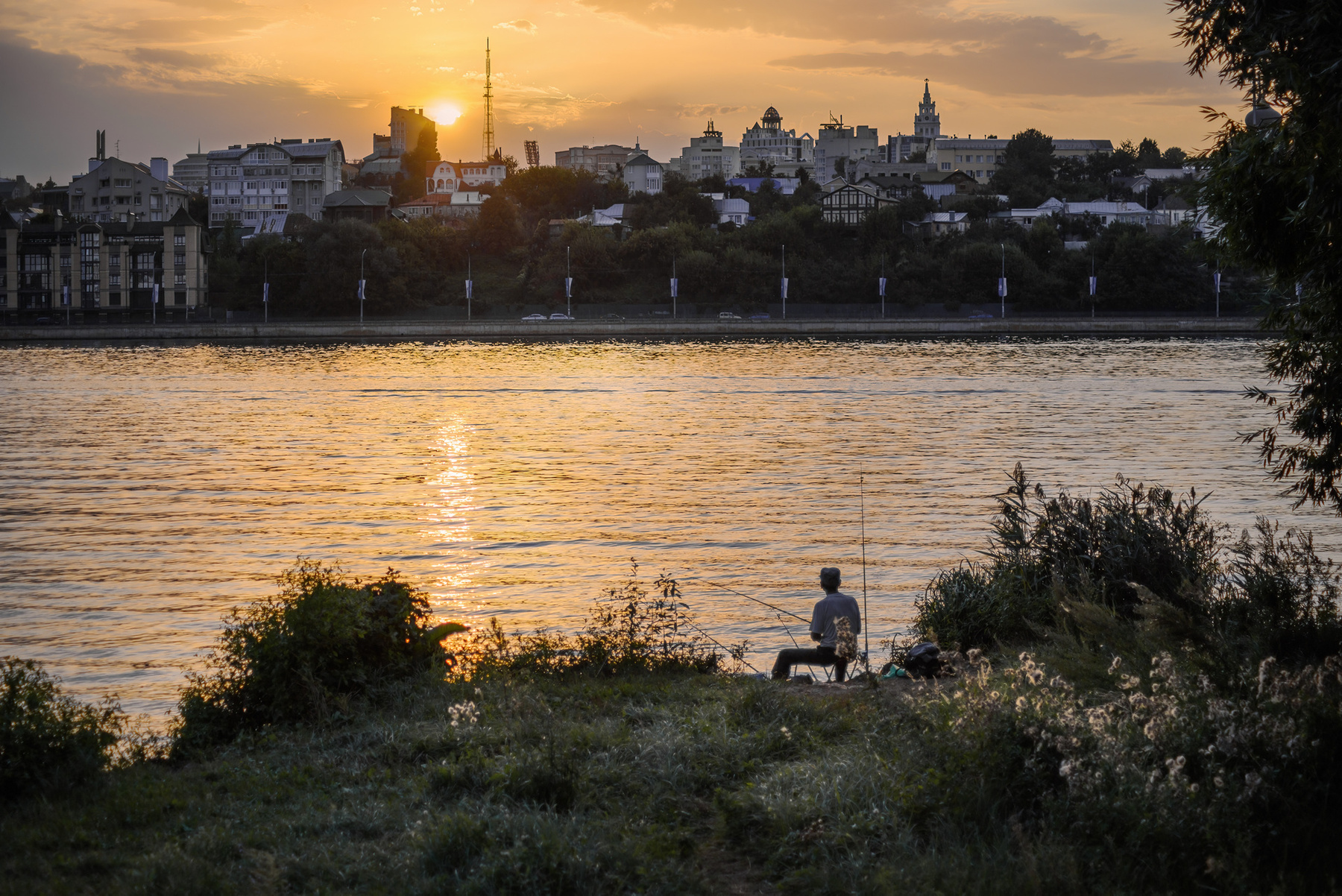 Уголок природы Воронежа город Воронеж лето вечер закат водохранилище