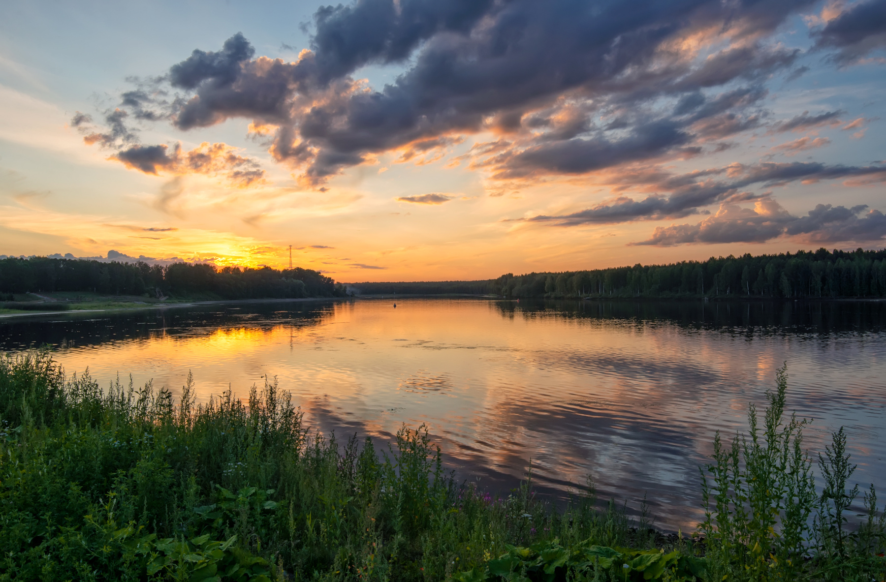 Закат на реке Свирь 