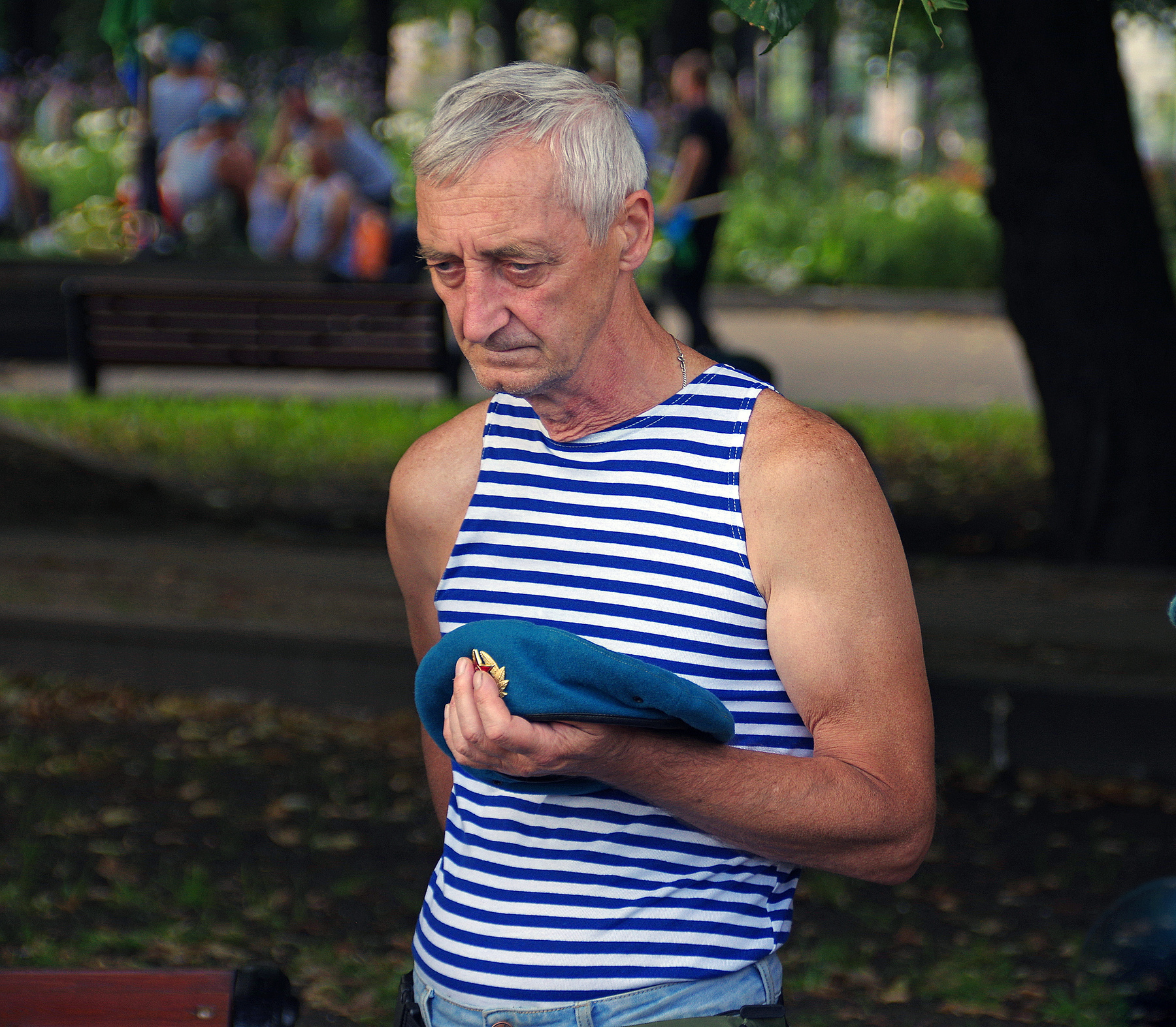 Вспомнить боевых друзей 