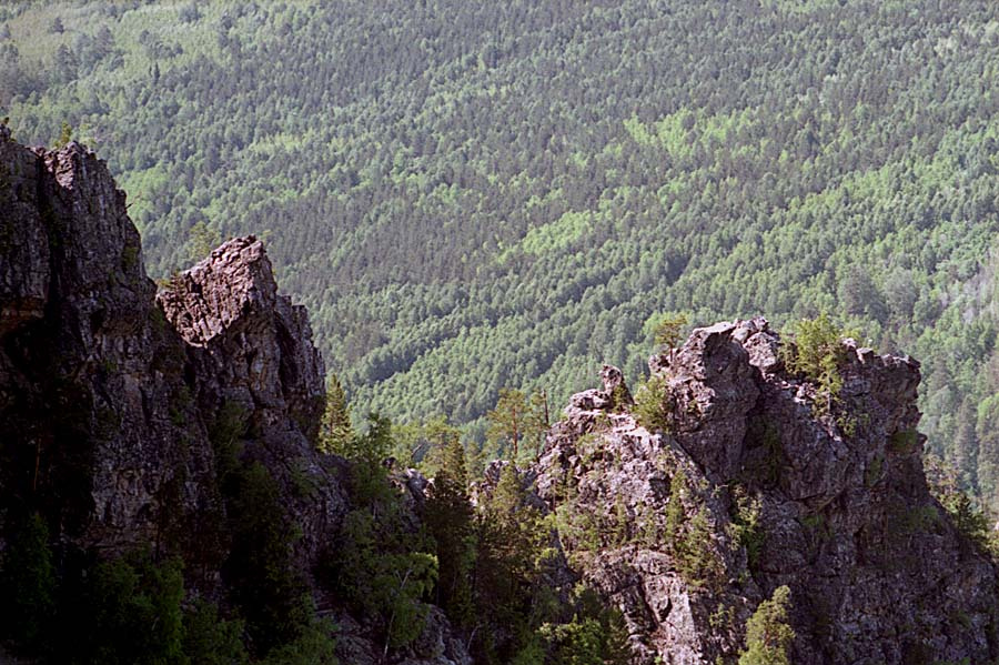 воздушная перспектива, или скалы и лес скады