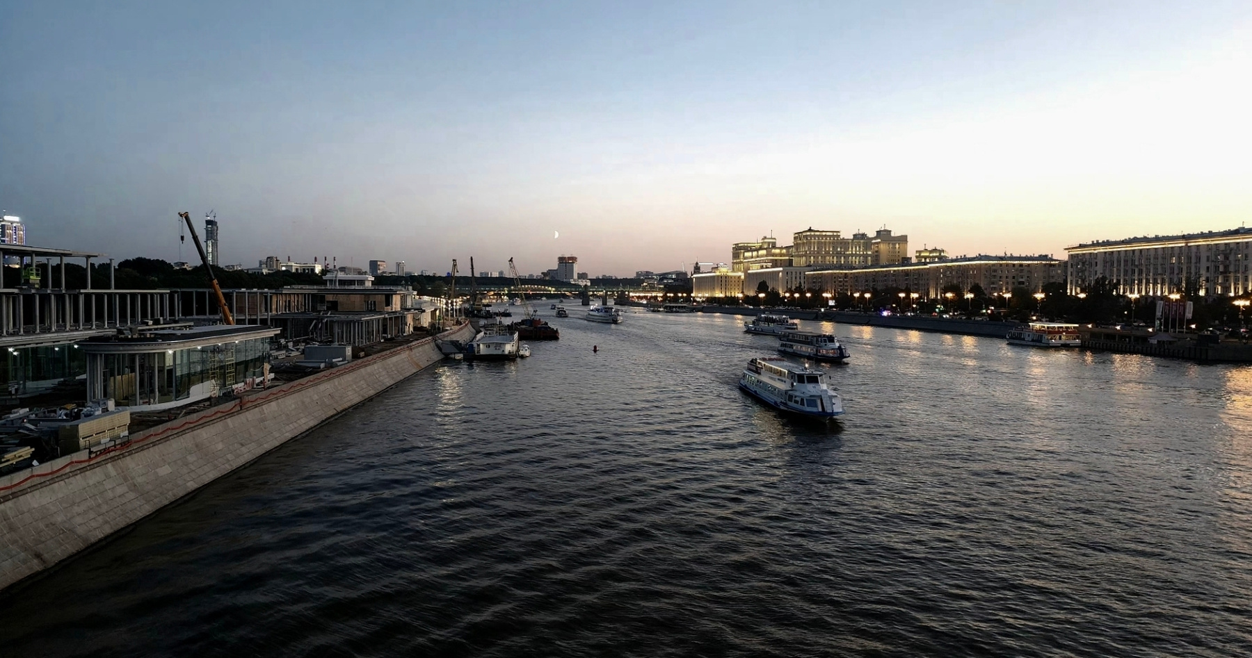 Вид с Крымского моста 