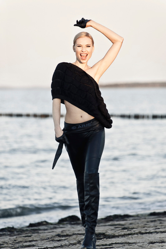 * Julia Zwetkova