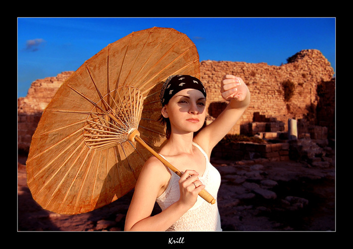 Lady with sunshade 
