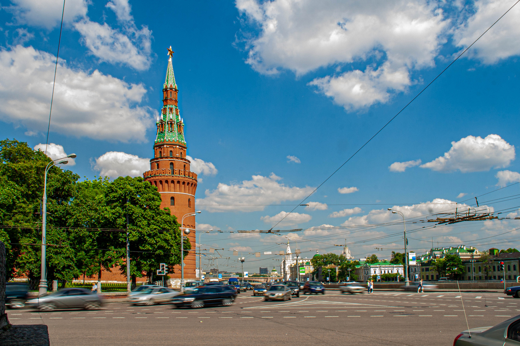 *** Россия Москва 2006 кремль город дорога облака
