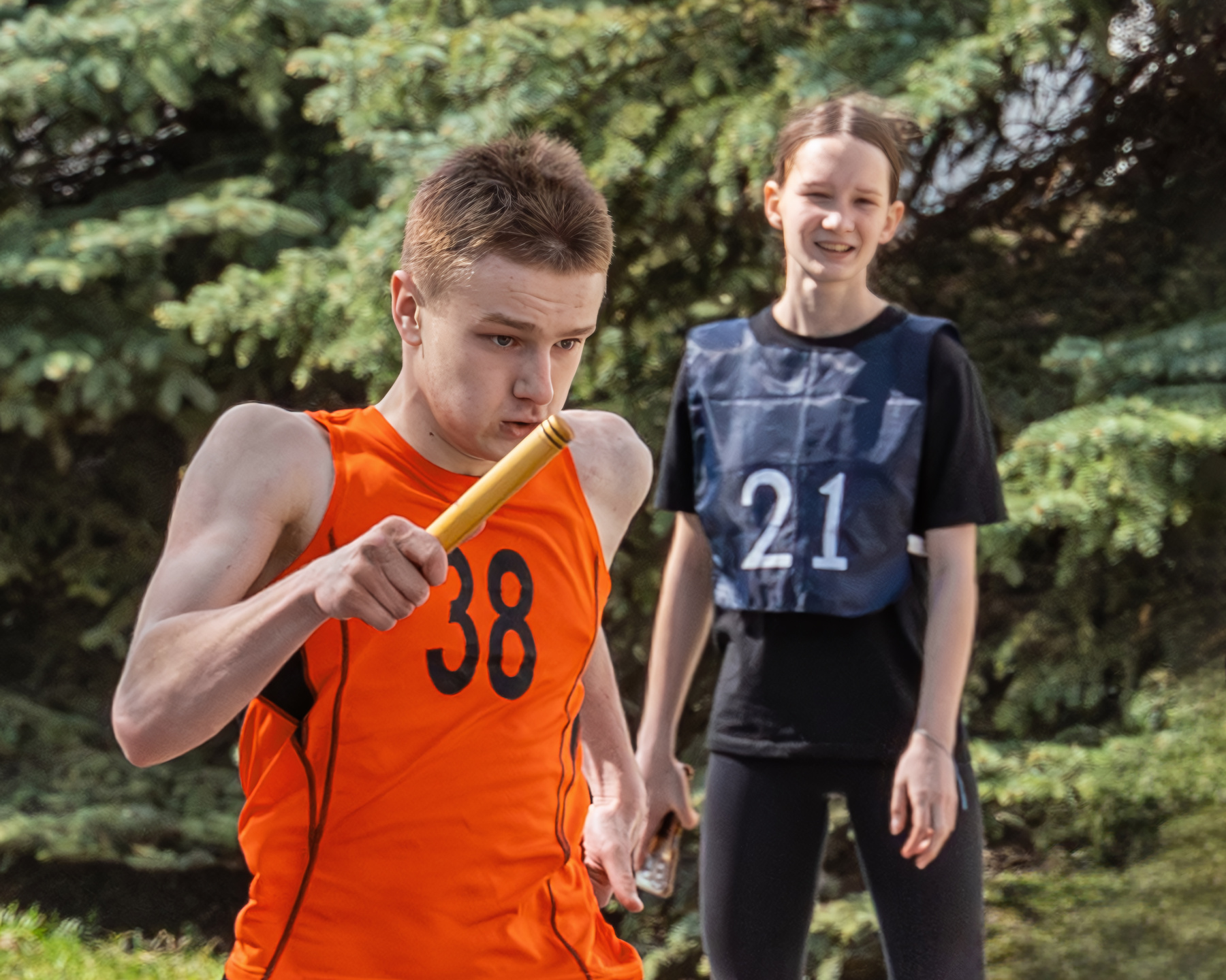 Городская эстафета: школа 21 болеет за школу 38 