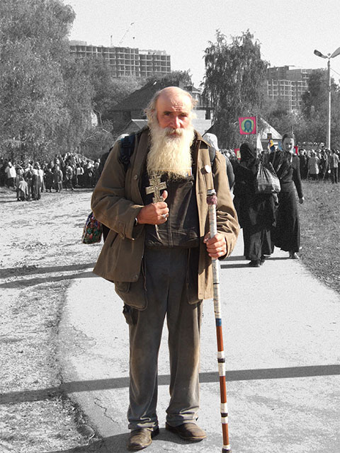 Странник странник паломник пешком дивеево