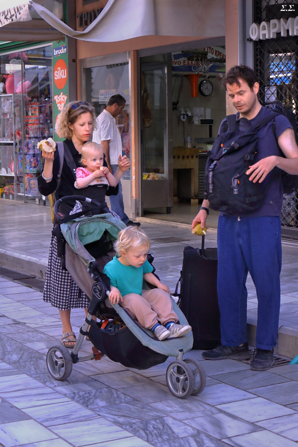 FAMILY AT A PAUSE 
