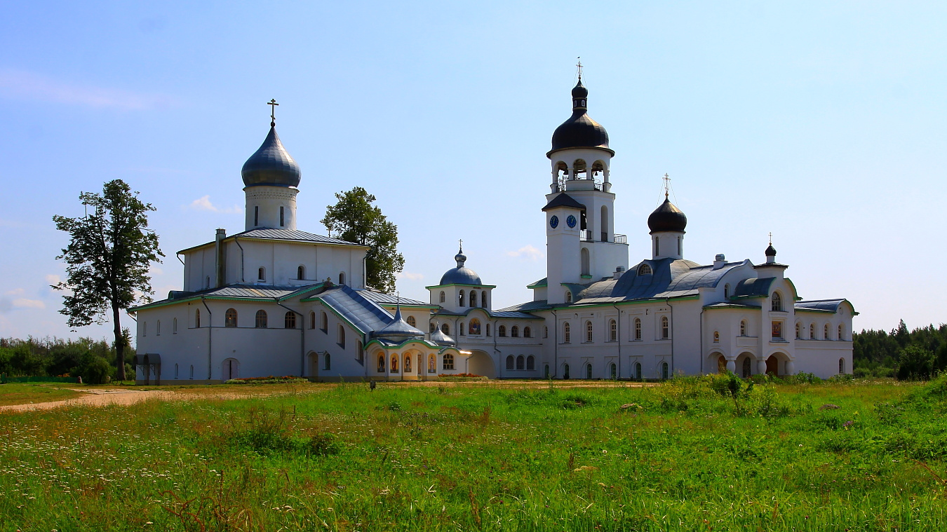 Иоанно-Богословский Крыпецкий монастырь. Архитектура монастырь пейзаж псковщина
